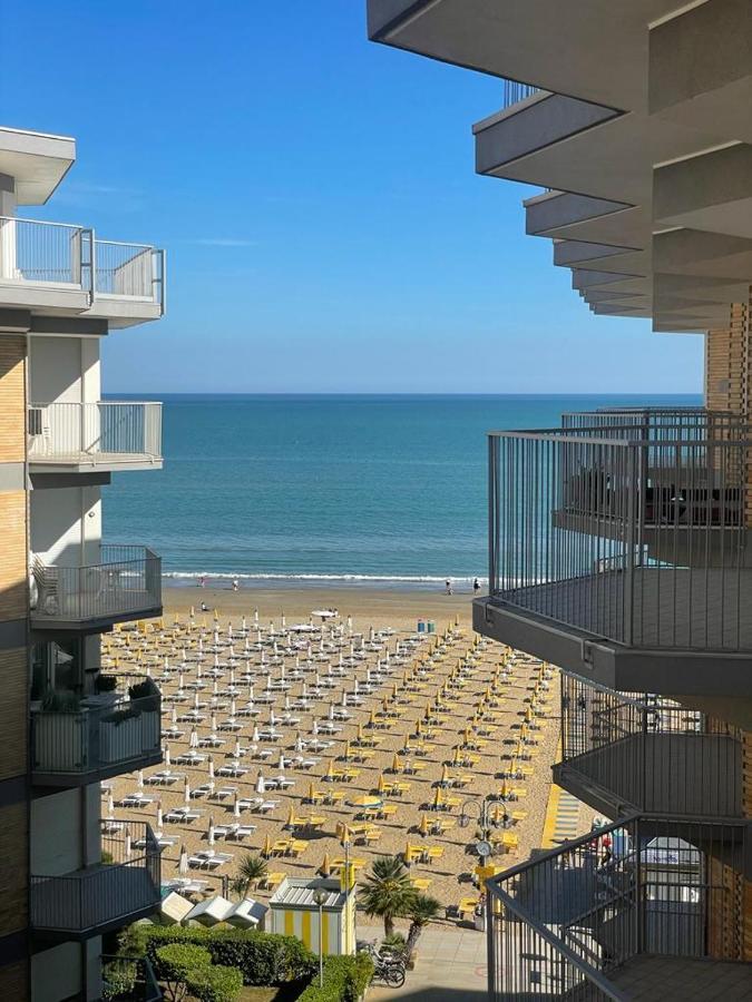 Residence Centro Commerciale - Walterigato Apartments Solo Per Famiglie ลิโดดิเยโซโล ภายนอก รูปภาพ