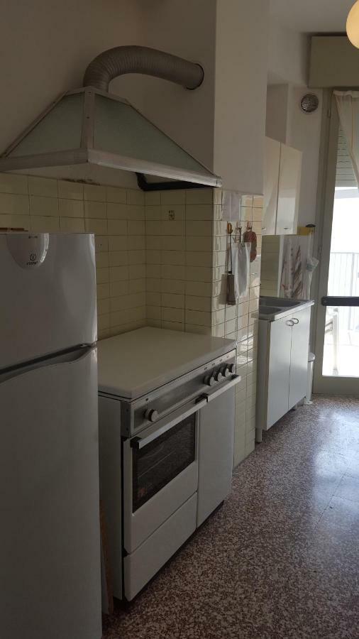 Residence Centro Commerciale - Walterigato Apartments Solo Per Famiglie ลิโดดิเยโซโล ภายนอก รูปภาพ